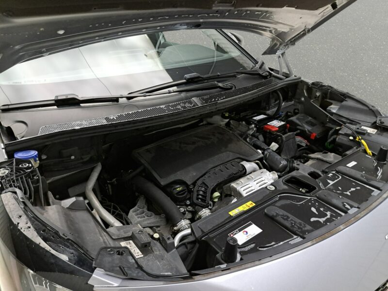 Peugeot 3008 II (2016-)
