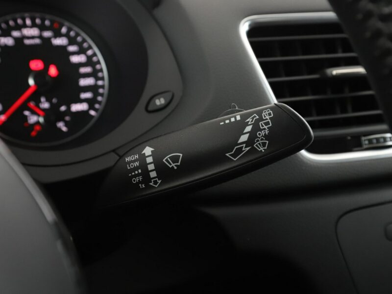 Audi Q3 4x4 xenon navi klima grzane fotele czujniki parkowania I (2011-2018)