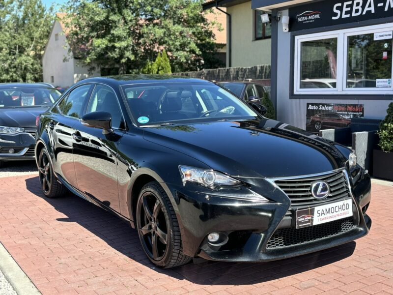 Lexus IS is300h, Stan bardzo dobry III (2013-)