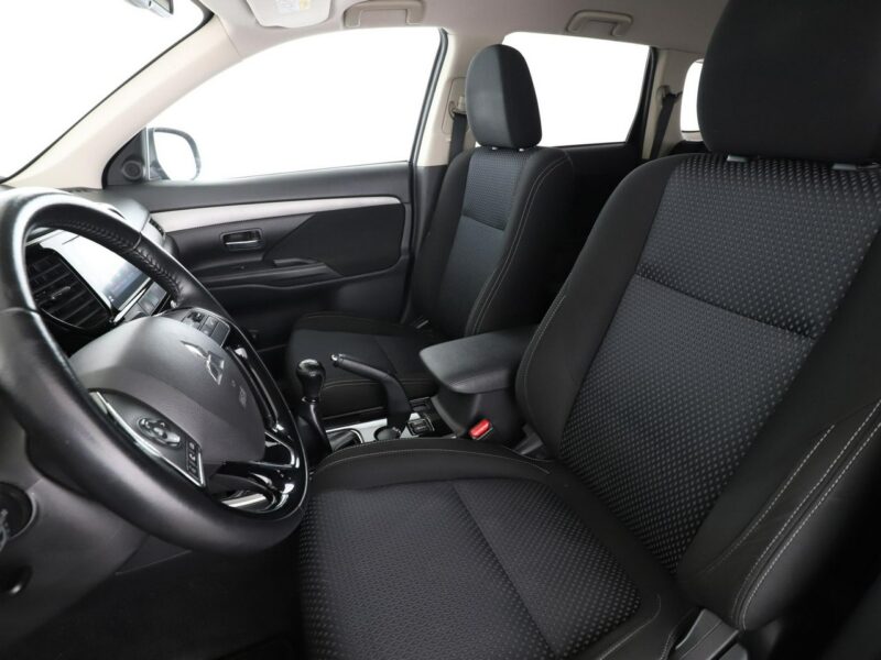 Mitsubishi Outlander GRATIS! Pakiet Serwisowy o wartości 700 zł! III (2012-)