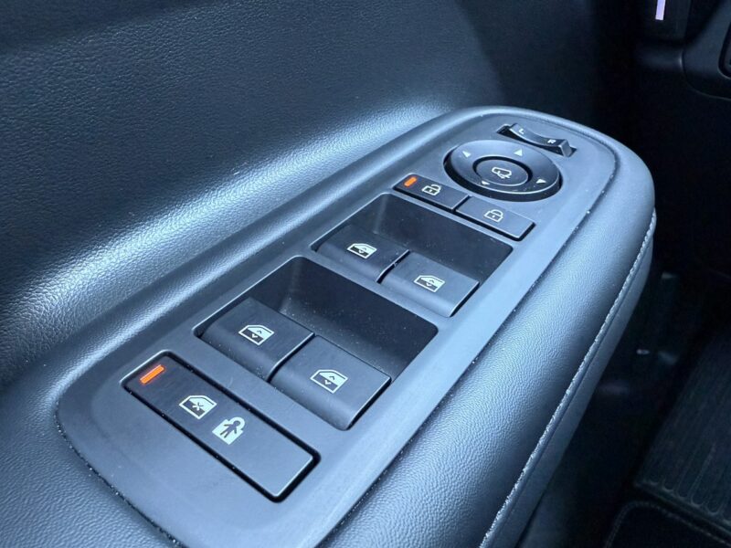 Hyundai Santa Fe 1.6 T-GDI HEV 4WD 215KM 7os. Platinum+Sun+Tech Salon PL Gwar2029 FV23% generacja IV
