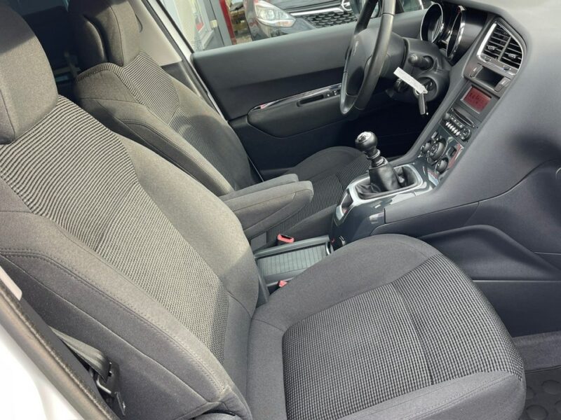 Peugeot 5008 2.0 HDI Moc 150KM Zarejestrowany Ubezpieczony I (2009-2017)