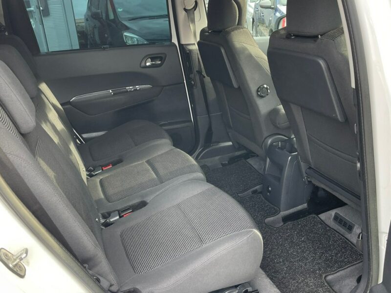 Peugeot 5008 2.0 HDI Moc 150KM Zarejestrowany Ubezpieczony I (2009-2017)