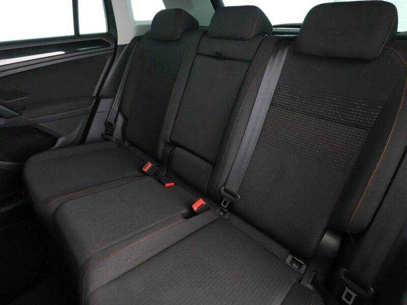 Volkswagen Tiguan GRATIS! Pakiet Serwisowy o wartości 1000 zł! II (2016-2024)