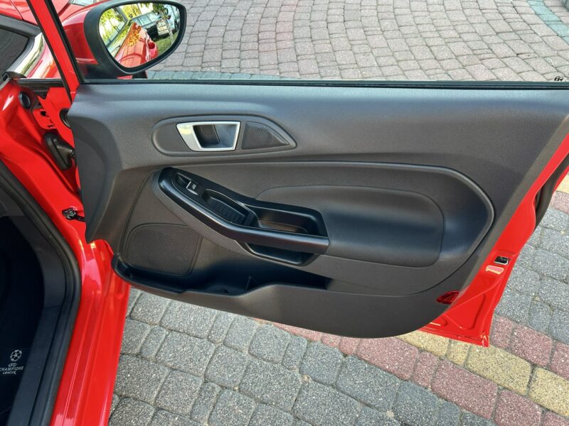 Ford Fiesta Super stan Titanium Mk7 (2008-)