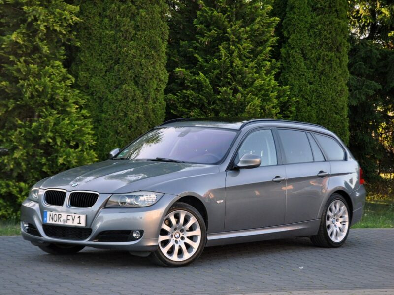 BMW 320 2.0d(143KM)*Lift*Xenon*Navi*Panorama*El.Fotele*Welur*2xPark.*Alu17"ASO E90E91E92E93(2005-2012)
