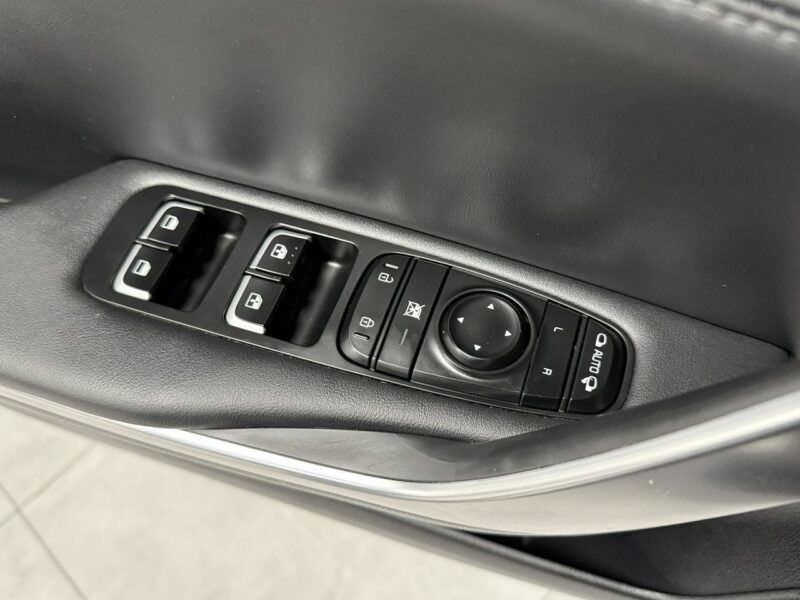Kia Stinger 2.0tgdi 255km * GT-LINE * Harman/Kardon * Kamera360 * Head-up * Vat23%