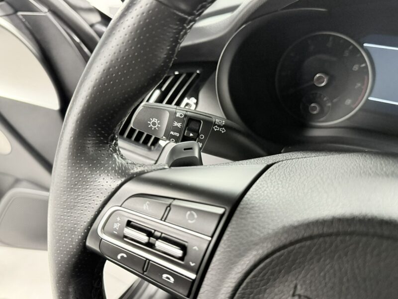 Kia Stinger 2.0tgdi 255km * GT-LINE * Harman/Kardon * Kamera360 * Head-up * Vat23%