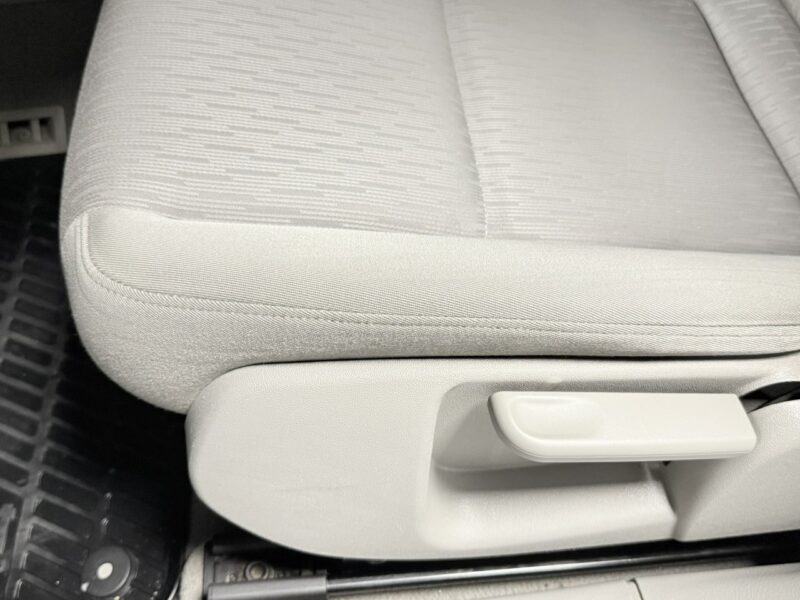 Audi A4 2.0 MPI 130KM ALT*Ambiente * Klimatronic * Tempomat * Relingi * Isofix B7 (2004-2007)