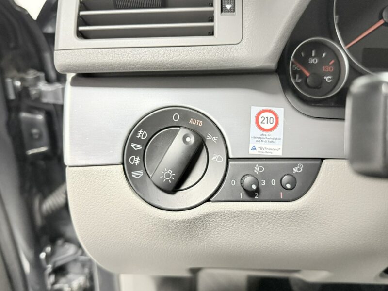Audi A4 2.0 MPI 130KM ALT*Ambiente * Klimatronic * Tempomat * Relingi * Isofix B7 (2004-2007)