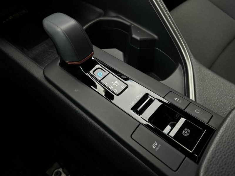 Toyota C-HR 1.8 HSD 140KM STYLE, salon Polska, gwarancja, FV23%