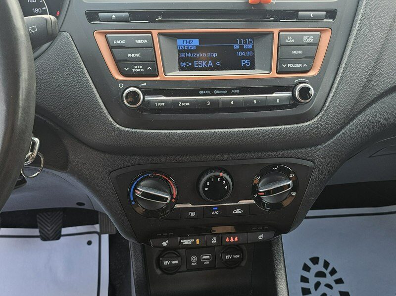 Hyundai i20 -SPRZEDANY- 73tys km! , coupe,mega wyposaż.Śliczny z GWARANCJĄ II (2014-2020)