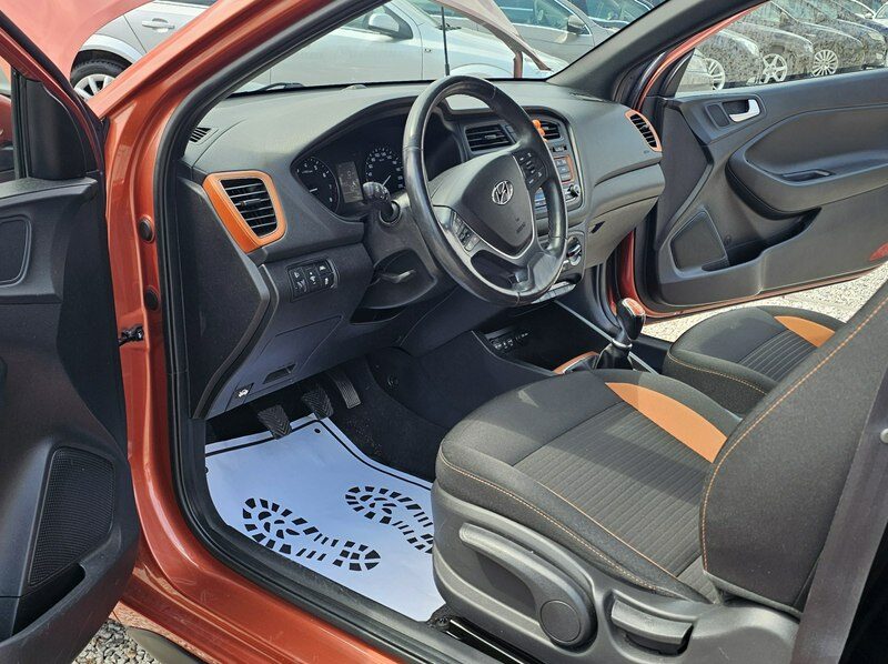 Hyundai i20 -SPRZEDANY- 73tys km! , coupe,mega wyposaż.Śliczny z GWARANCJĄ II (2014-2020)