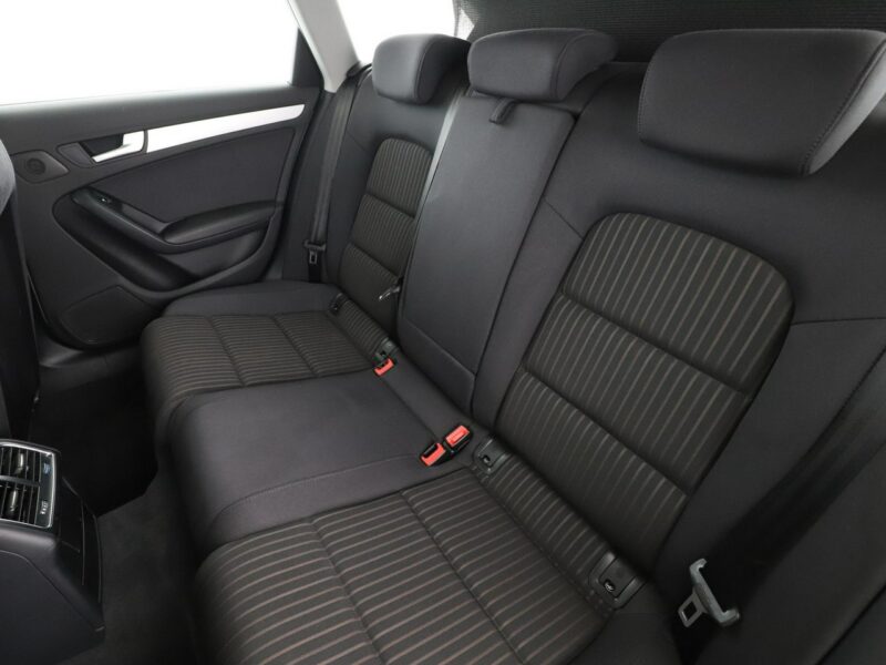 Audi A4 GRATIS! Pakiet Serwisowy o wartości 600 zł! B8 (2007-2015)