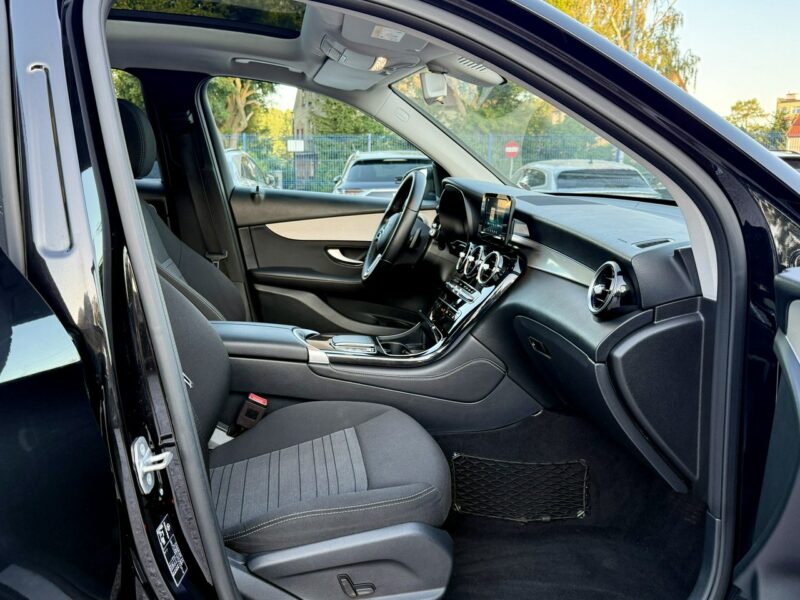 Mercedes GLC 300 FL,4-Matic,Serwisowany,Gwarancja I (2015-2022)