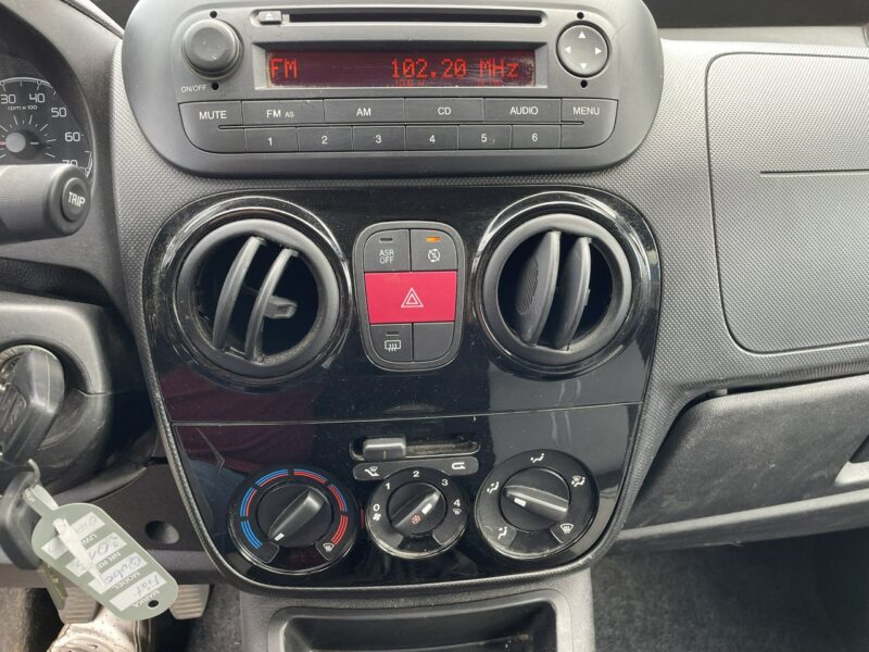 Fiat Qubo Fiat Qubo 1.3-95KM Klima 2013