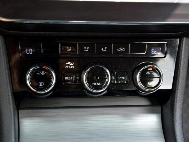 Škoda Superb Virtual Cockpit Radar ACC Full Led Navi Columbus Kamera el. Klapa Aso III (2015-2023)
