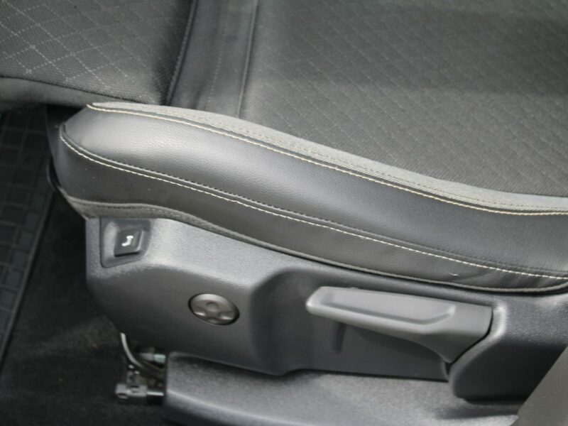 Opel Grandland X 1.6 Turbo Elegance Bussines Pack Automat