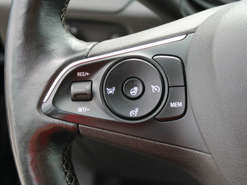 Opel Grandland X 1.6 Turbo Elegance Bussines Pack Automat