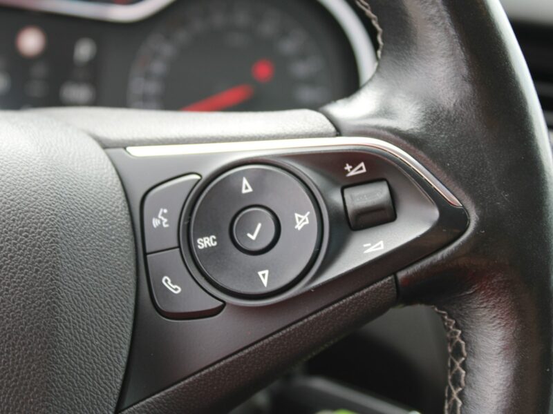 Opel Grandland X 1.6 Turbo Elegance Bussines Pack Automat