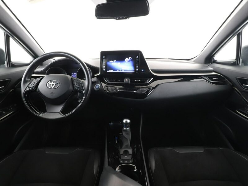 Toyota C-HR Dynamic grzane fotele PDC-kamera ACC półskóra