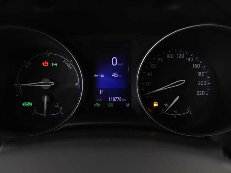 Toyota C-HR Dynamic grzane fotele PDC-kamera ACC półskóra