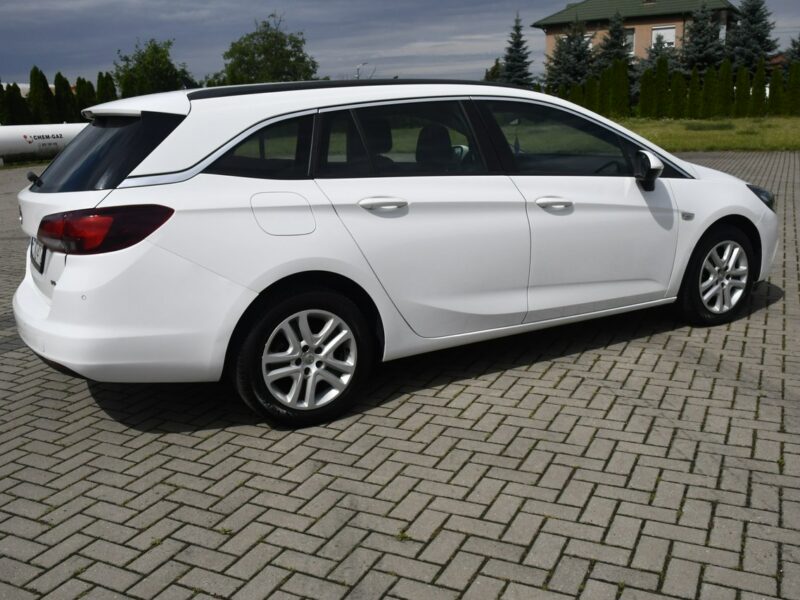 Opel Astra 1.4Turbo Benz. Navigacja.Klimatr 2 str.Parktr.Temp.Ledy.LIFT .OKAZJA K (2015-2021)