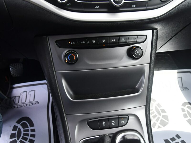 Opel Astra 1.4Turbo Benz. Navigacja.Klimatr 2 str.Parktr.Temp.Ledy.LIFT .OKAZJA K (2015-2021)