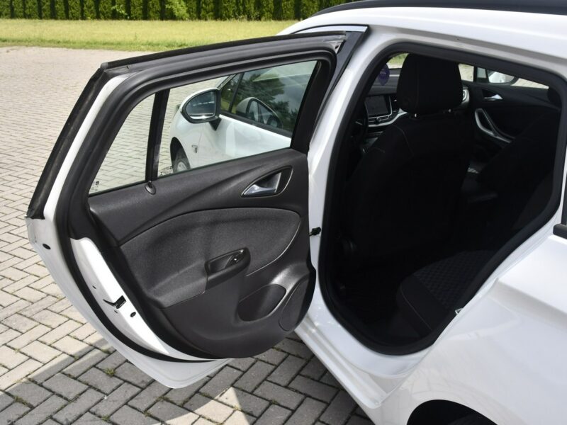 Opel Astra 1.4Turbo Benz. Navigacja.Klimatr 2 str.Parktr.Temp.Ledy.LIFT .OKAZJA K (2015-2021)