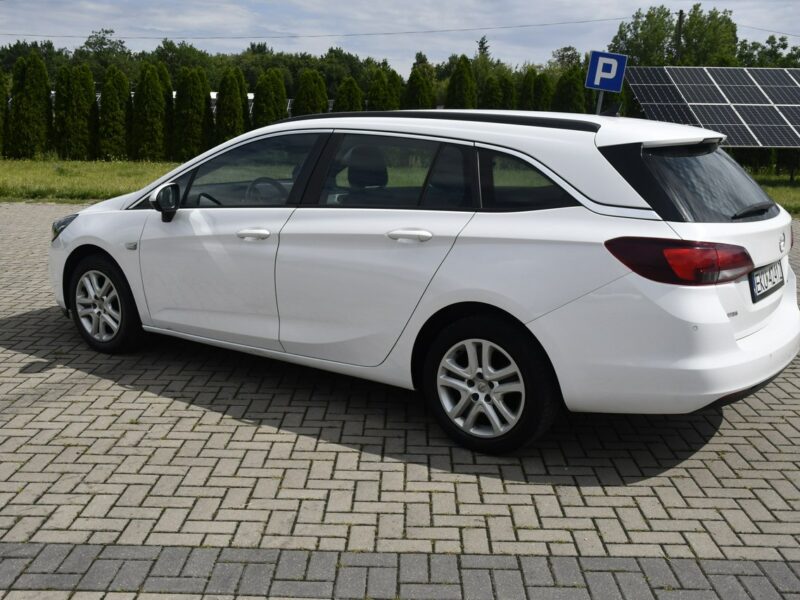 Opel Astra 1.4Turbo Benz. Navigacja.Klimatr 2 str.Parktr.Temp.Ledy.LIFT .OKAZJA K (2015-2021)