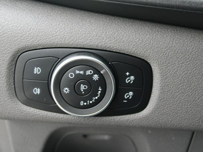 Ford Transit Custom 130HP L2 AUTOMAT Kamera Trend F-vat Gwarancja