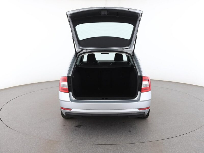 Škoda Octavia GRATIS! Pakiet Serwisowy o wartości 600 zł! III (2013-)