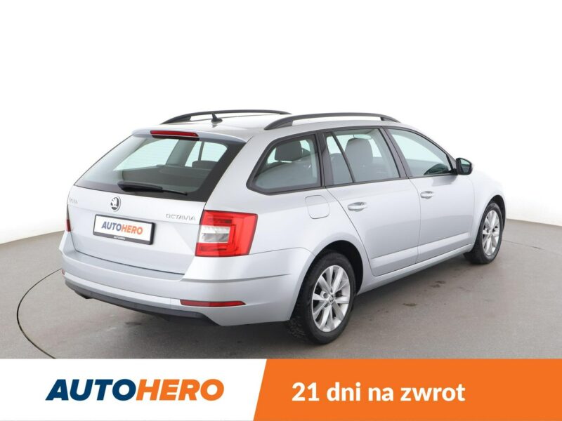 Škoda Octavia GRATIS! Pakiet Serwisowy o wartości 600 zł! III (2013-)