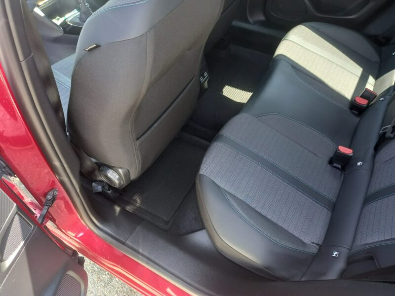 Peugeot 2008 II (2019-)