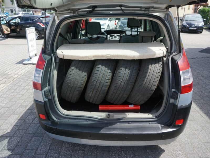 Renault Scenic zarejestrowany, ubezpieczony II (2003-2009)