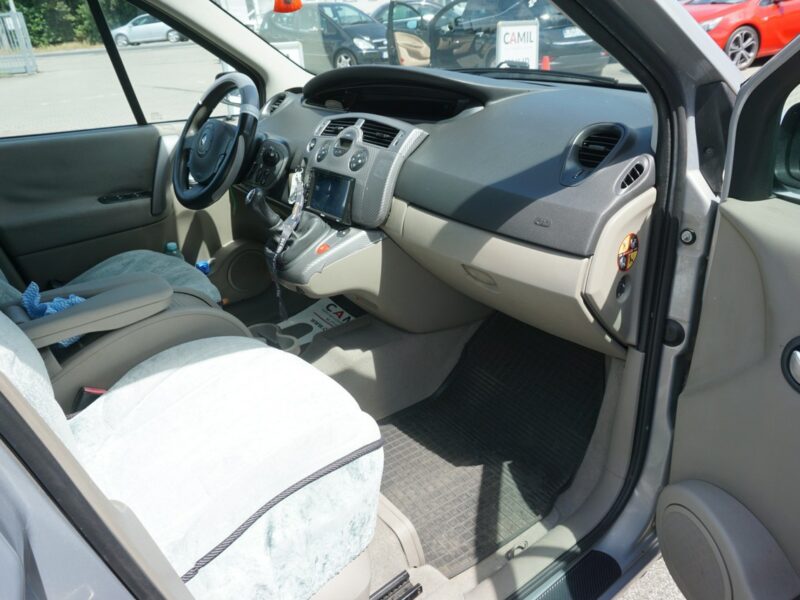 Renault Scenic zarejestrowany, ubezpieczony II (2003-2009)