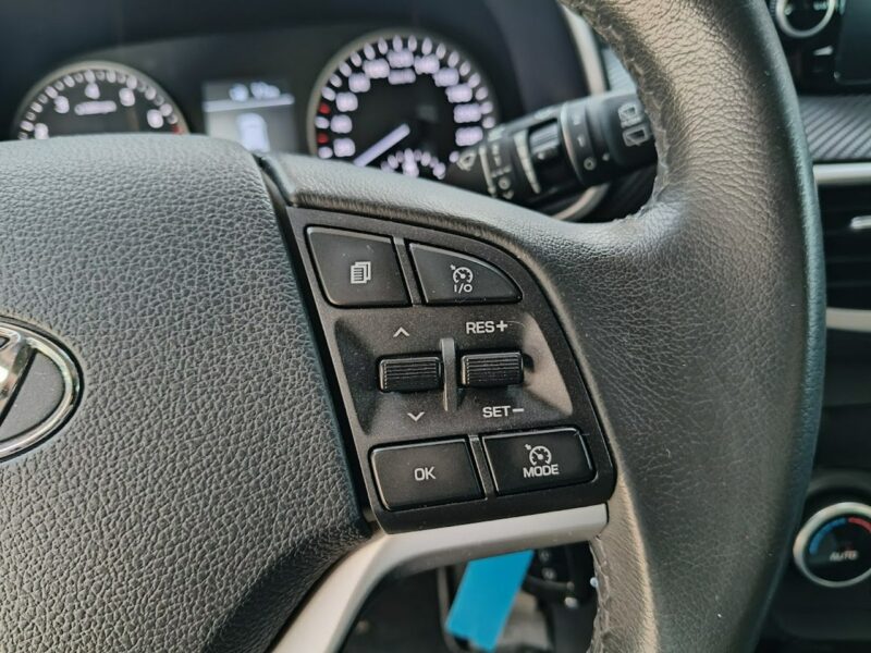 Hyundai Tucson 1.6 132KM LIFT Navi, Kamera, Grzane Fotele, Czujniki Cofania III (2015-2020)