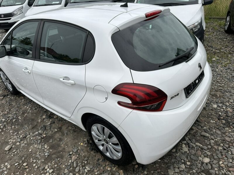 Peugeot 208 Benzyna, tempomat, radio dotykowe ,nawigacja, isofix, ESP, import I (2012-2019)