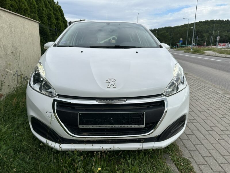 Peugeot 208 Benzyna, tempomat, radio dotykowe ,nawigacja, isofix, ESP, import I (2012-2019)