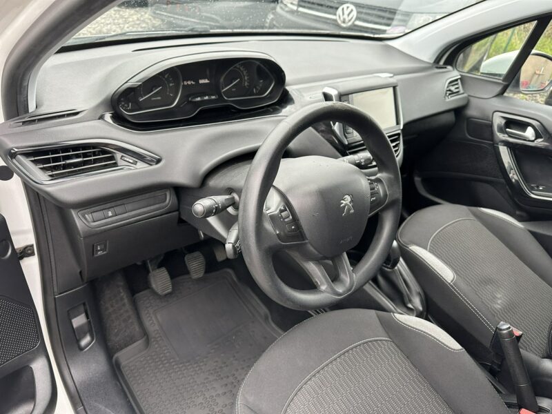 Peugeot 208 Benzyna, tempomat, radio dotykowe ,nawigacja, isofix, ESP, import I (2012-2019)