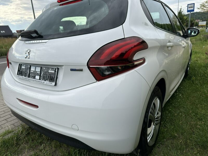 Peugeot 208 Benzyna, tempomat, radio dotykowe ,nawigacja, isofix, ESP, import I (2012-2019)