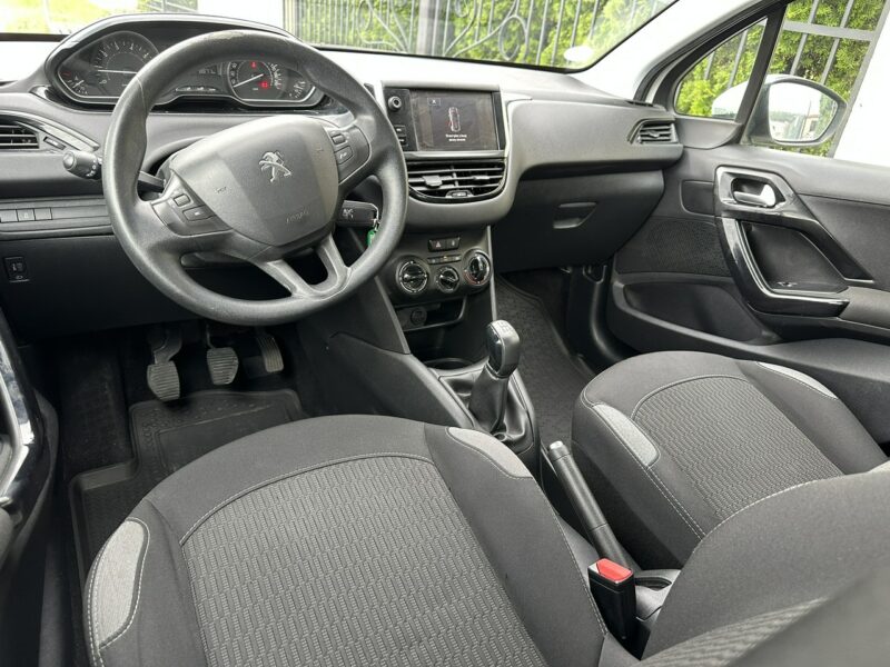 Peugeot 208 Benzyna, tempomat, radio dotykowe ,nawigacja, isofix, ESP, import I (2012-2019)