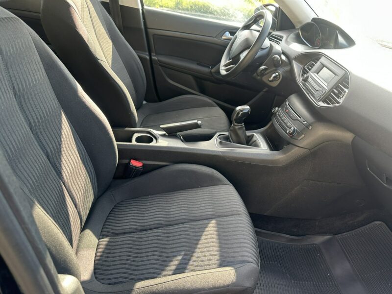 Peugeot 308 Benzyna, tempomat, LED światła dzienne, klimatyzacja, isofix, import T9 (2014-2021)