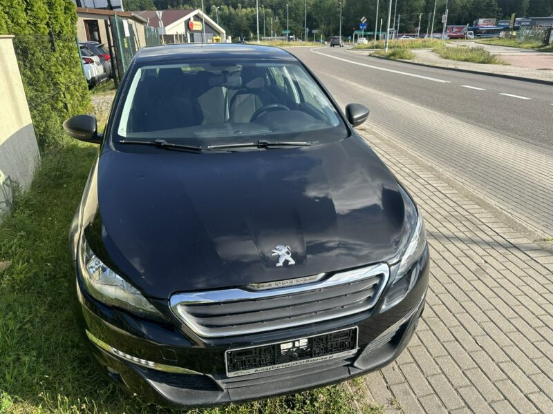 Peugeot 308 Benzyna, tempomat, LED światła dzienne, klimatyzacja, isofix, import T9 (2014-2021)