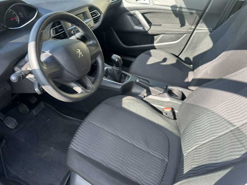 Peugeot 308 Benzyna, tempomat, LED światła dzienne, klimatyzacja, isofix, import T9 (2014-2021)