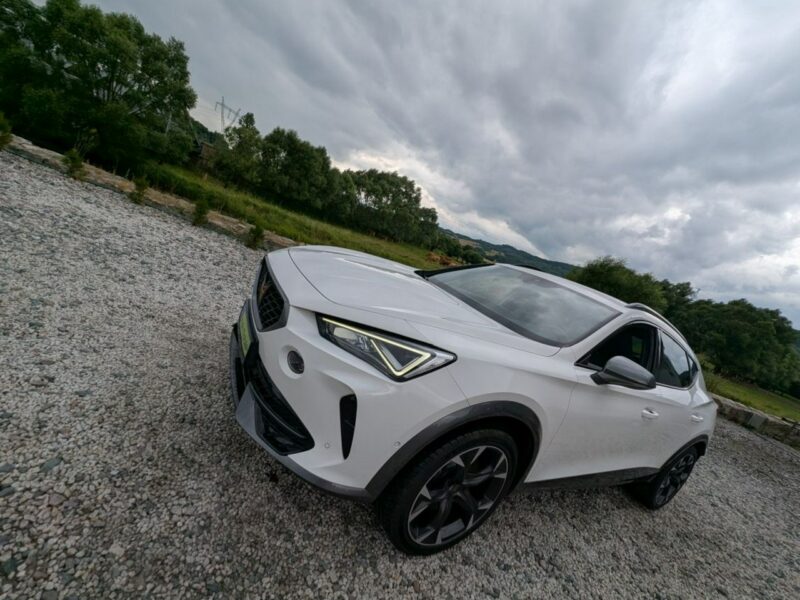 Cupra Formentor 310 KM, 4x4, ambiente