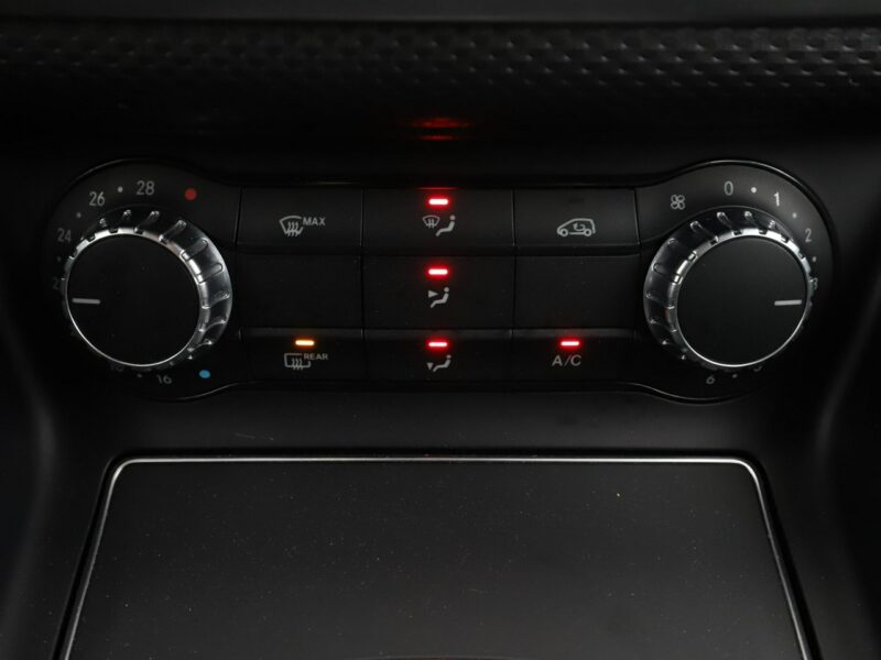 Mercedes A 180 GRATIS! Pakiet Serwisowy o wartości 600 zł! W176 (2012-)