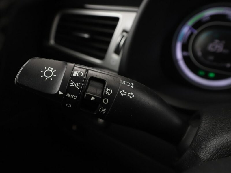 Kia Niro skóra navi kamera i czujniki parkowania szyberdach