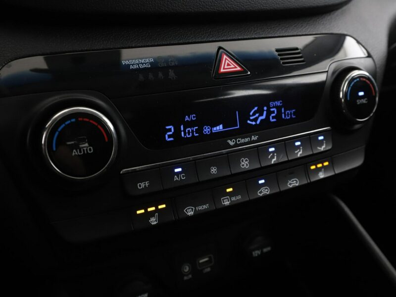 Hyundai Tucson PDC grzane fotele navi bluetooth hak III (2015-2020)