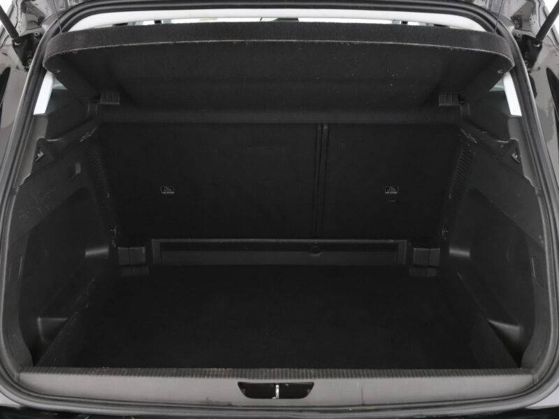 Opel Grandland X Lounge automat panorama grzane fotele+kier. PDC navi półskóra tempomat